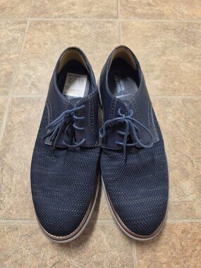 Men's Johnston & Murphy navy blue knit casual sneaker shoes, size 9.5M